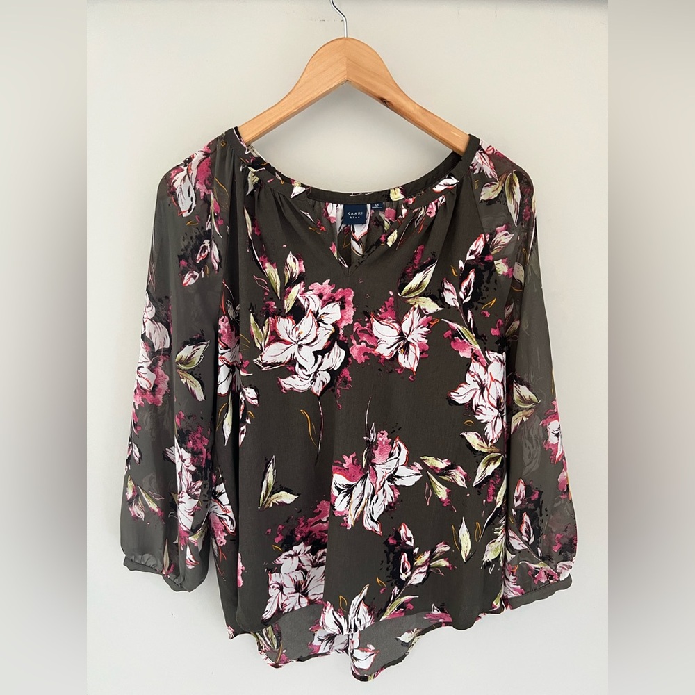 Green and pink floral long sleeve polyester blouse business casual flowy sleeve